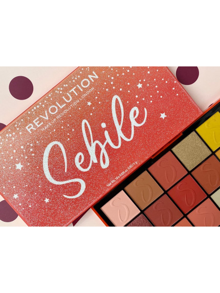 Палитра теней для век Makeup Revolution London Sebile №2