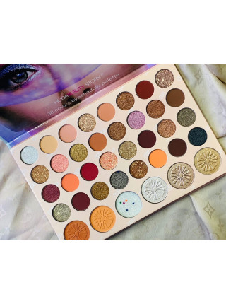 Тени Huda Beauty Story 38 colors eyeshadow palette